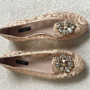 Amazing chic Gabana flats 🔥